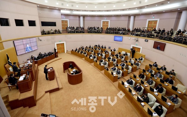 제8대의회 전반기 의정성과 결산