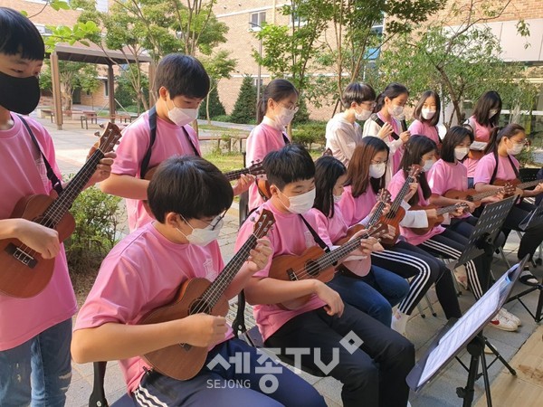 지난해 종촌초등학교 학생들의 예술활동을 통한 인성교육활동 모습.(사진제공=세종시교육청)