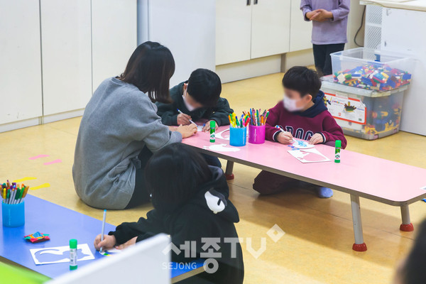 지난해 고운초등학교에서 초등돌봄교실을 운영하고 있다.(사진=세종시교육청)