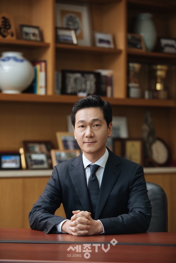 계룡장학재단 이승찬 이사장