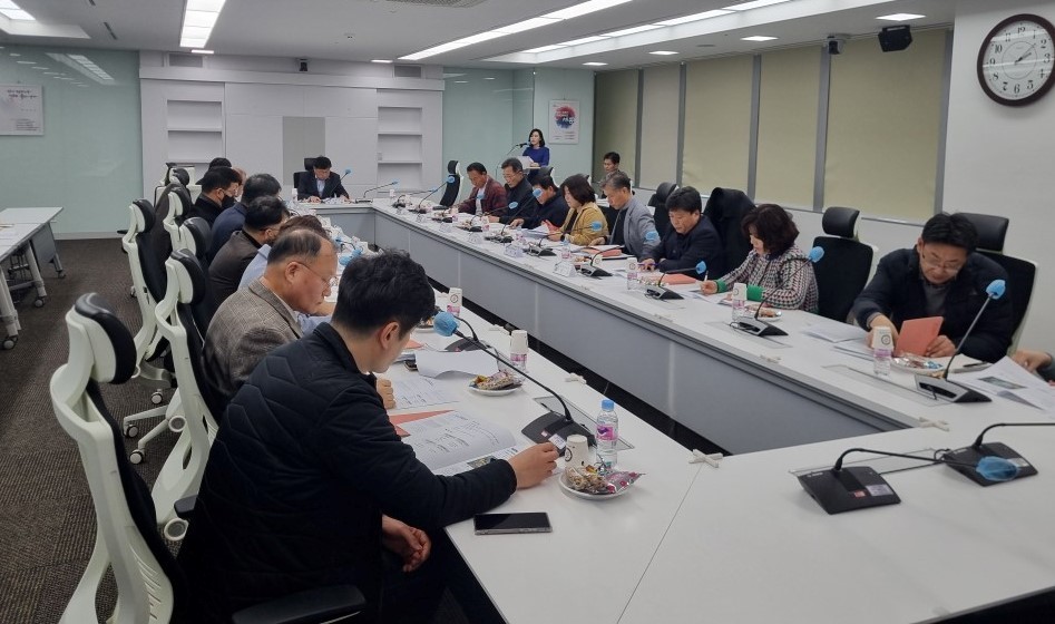 이승원 경제부시장과 화훼·묘목 생산자, 해당 분야 전문가 등이 참석해 다양한 의견을 교류했다.