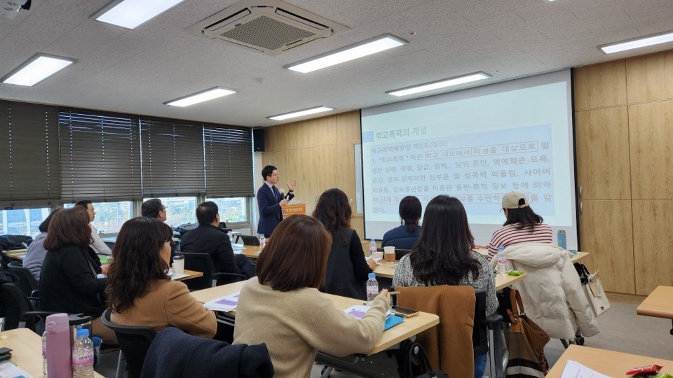 세종시교육청, 학교폭력 전담 조사관 24명 배치･운영 사진