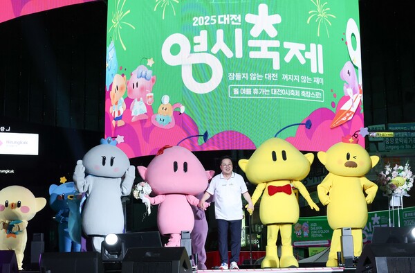 이장우 대전시장과 꿈씨패밀리/사진제공=대전시청