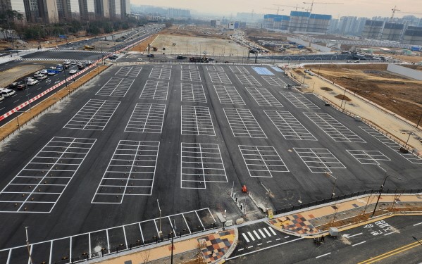 파주시는 매 시간대마다 만차 상태가 지속돼 주차난에 시달리는 시민들의 불편을 최소화하기 위해 GTX-A 운정중앙역 임시주차장1 내에 약 60면 규모의 주차구획을 추가 확보했다. (사진=세종TV DB)