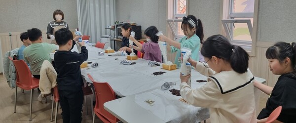 2025년 금산군립도서관 겨울방학 프로그램 모습