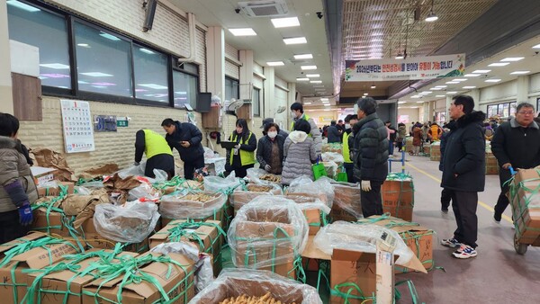 금산군 안전인삼 유통 합동 점검 및 계도 모습/사진제공=금산군
